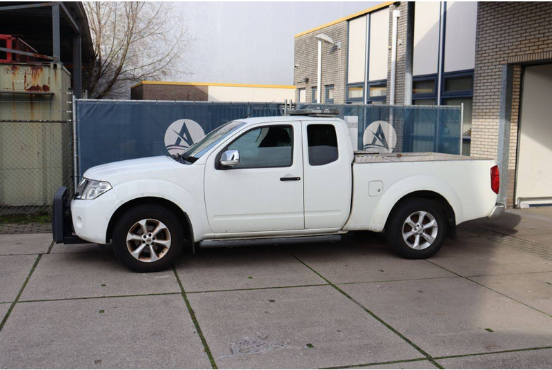 Nissan Navara NISSAN NAVARA - Voiture: photos 1 Nissan Navara NISSAN NAVARA - Voiture: photos 1