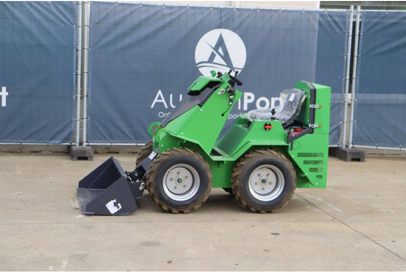 Nycheki - Chargeuse sur pneus: photos 1 Nycheki - Chargeuse sur pneus: photos 1