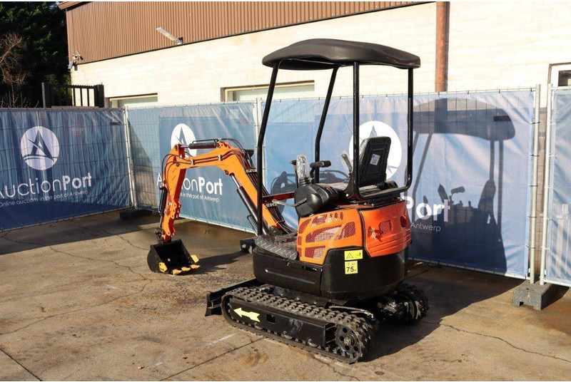 Nycheki Q20-Power - Mini pelle: photos 4 Nycheki Q20-Power - Mini pelle: photos 4