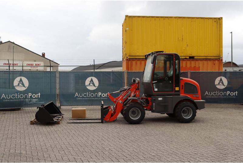 Panther 10-08 - Chargeuse sur pneus: photos 1 Panther 10-08 - Chargeuse sur pneus: photos 1