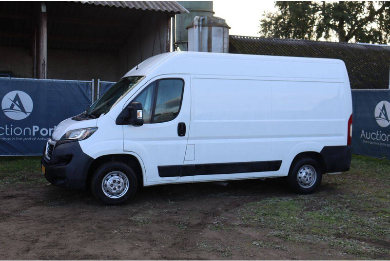 Peugeot Boxer - Fourgon utilitaire: photos 1 Peugeot Boxer - Fourgon utilitaire: photos 1