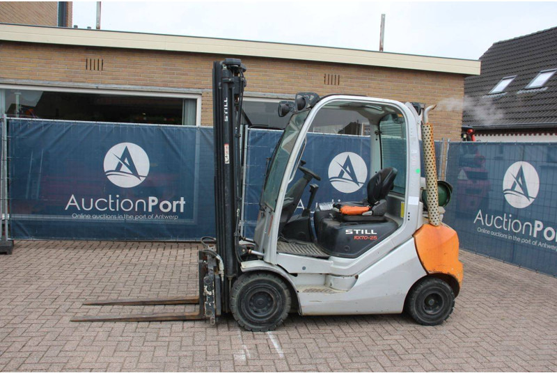 Still RX 70-25 - Chariot élévateur à gaz: photos 1 Still RX 70-25 - Chariot élévateur à gaz: photos 1