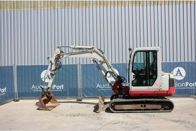 Takeuchi TB145 - Pelle sur chenille: photos 2 Takeuchi TB145 - Pelle sur chenille: photos 2