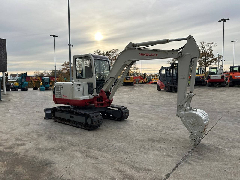 Takeuchi TB150C - Pelle sur chenille: photos 3 Takeuchi TB150C - Pelle sur chenille: photos 3