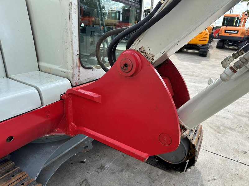 Pelle sur chenille Takeuchi TB150C: photos 9