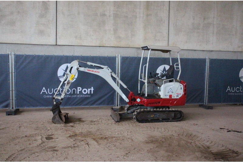 Takeuchi TB216 - Mini pelle: photos 1 Takeuchi TB216 - Mini pelle: photos 1
