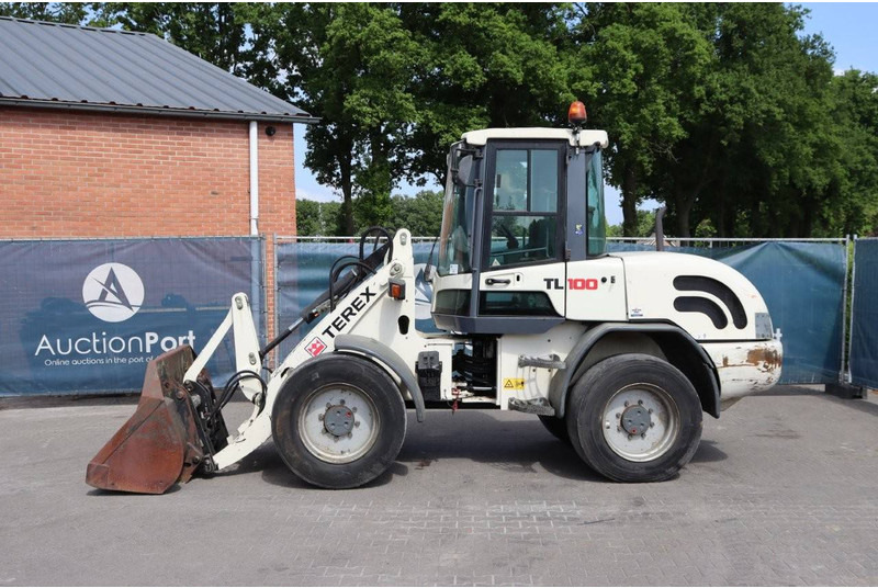 Terex TL100 - Chargeuse sur pneus: photos 2 Terex TL100 - Chargeuse sur pneus: photos 2