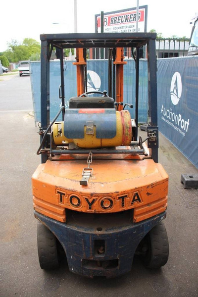 Toyota 42-5FGF-25 - Chariot élévateur à gaz: photos 4 Toyota 42-5FGF-25 - Chariot élévateur à gaz: photos 4