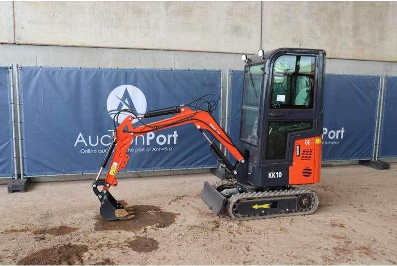 United J.M. KK10 - Mini pelle: photos 1 United J.M. KK10 - Mini pelle: photos 1