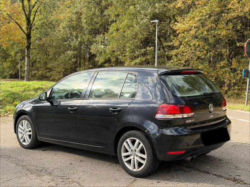 Volkswagen Golf 2.0 TDI - Berline: photos 2 Volkswagen Golf 2.0 TDI - Berline: photos 2