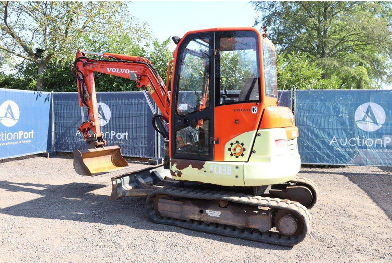 Volvo ECR38 - Pelle sur chenille: photos 3 Volvo ECR38 - Pelle sur chenille: photos 3