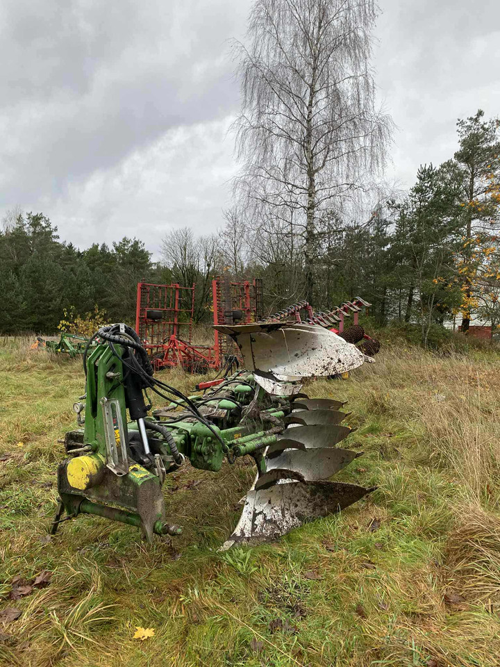 AMAZONE Cayros XS V - Charrue: photos 1 AMAZONE Cayros XS V - Charrue: photos 1