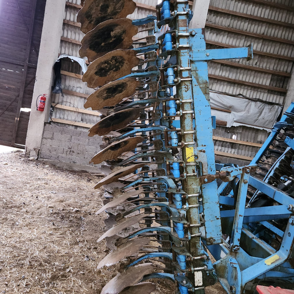 LEMKEN Rubin 9/600 KUEA - Cover crop: photos 3 LEMKEN Rubin 9/600 KUEA - Cover crop: photos 3