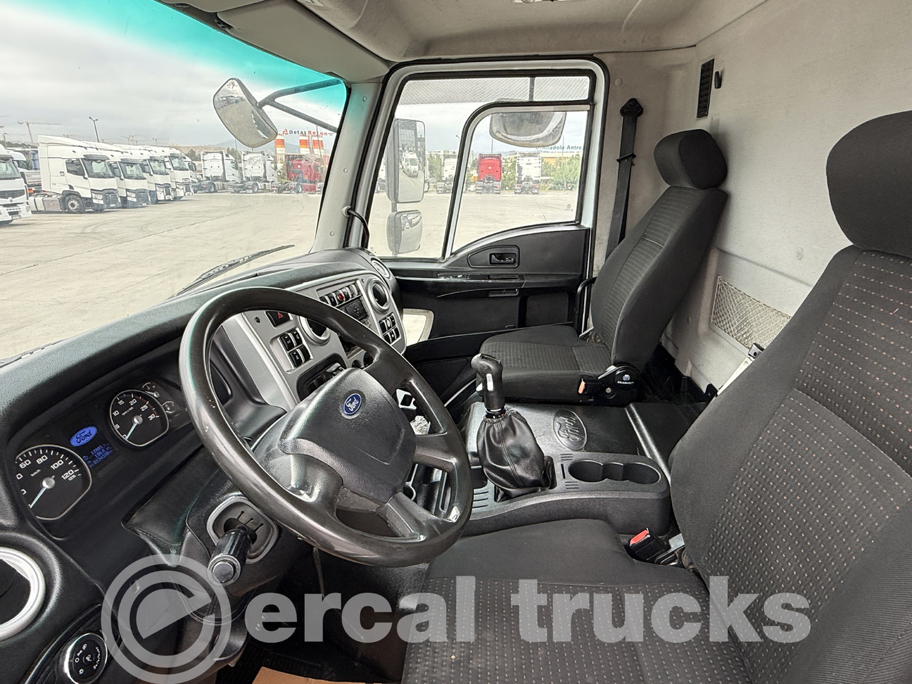 Camion benne FORD 2017 FORD 4142 D /AC-EURO6-8X4 HARDOX TIPPER: photos 14 Camion benne FORD 2017 FORD 4142 D /AC-EURO6-8X4 HARDOX TIPPER: photos 14