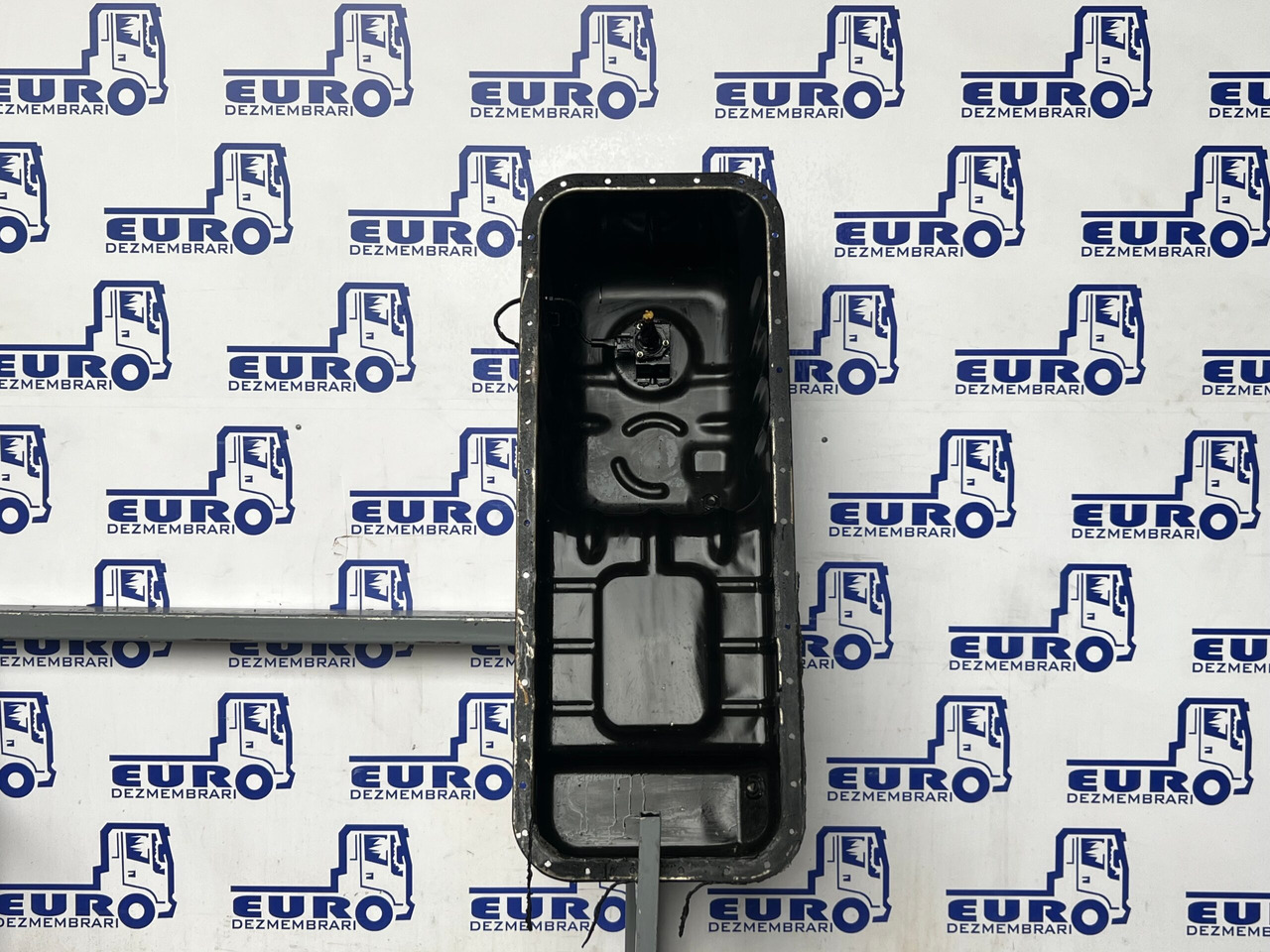 BAIE ULEI FORD CARGO F-MAX FHR6 GC466675CA - Carter d'huile pour Camion: photos 2 BAIE ULEI FORD CARGO F-MAX FHR6 GC466675CA - Carter d'huile pour Camion: photos 2