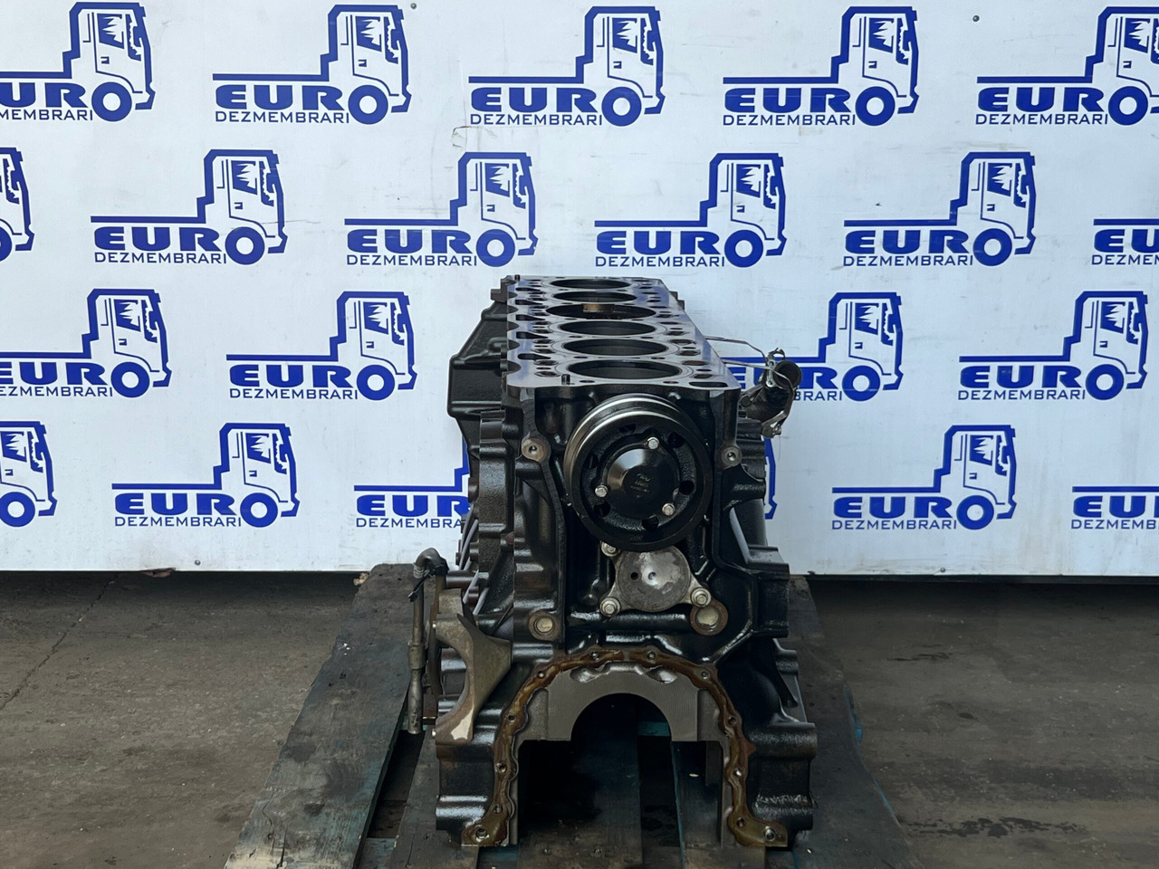 BLOC MOTOR FORD CARGO F-MAX FHR6 - Moteur pour Camion: photos 2 BLOC MOTOR FORD CARGO F-MAX FHR6 - Moteur pour Camion: photos 2
