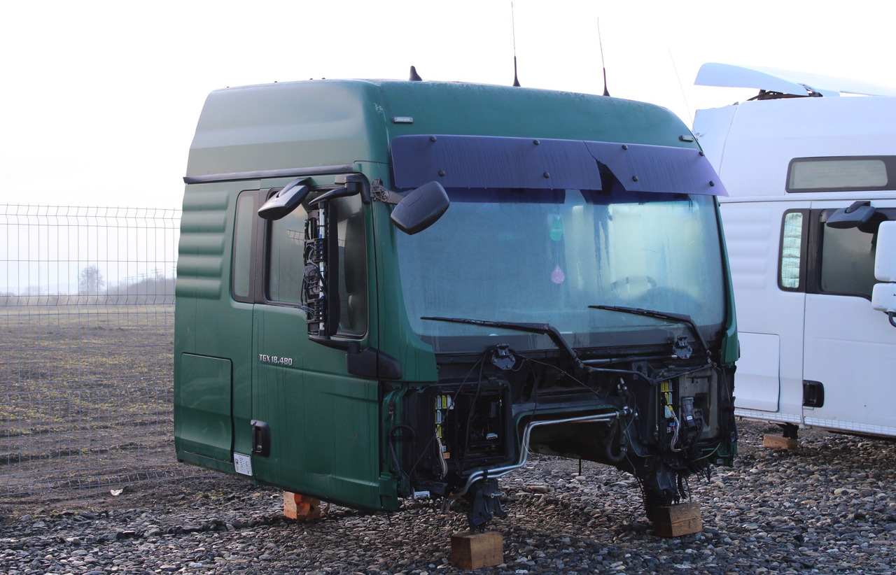 CABINA MAN TGX XLX - Cabine pour Camion: photos 2 CABINA MAN TGX XLX - Cabine pour Camion: photos 2