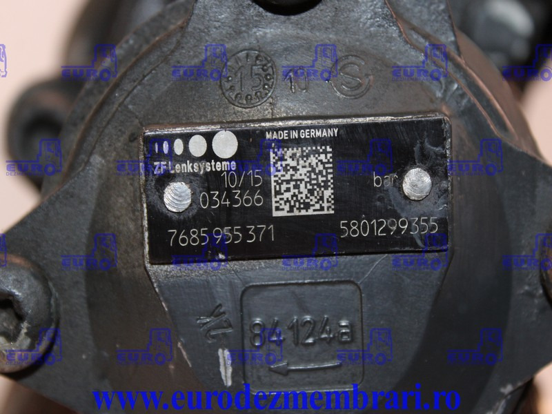 COMPRESOR AER + POMPA SERVODIRECTIE IVECO CURSOR 11 504293730, 5801299355 - Compresseur pour Camion: photos 2 COMPRESOR AER + POMPA SERVODIRECTIE IVECO CURSOR 11 504293730, 5801299355 - Compresseur pour Camion: photos 2