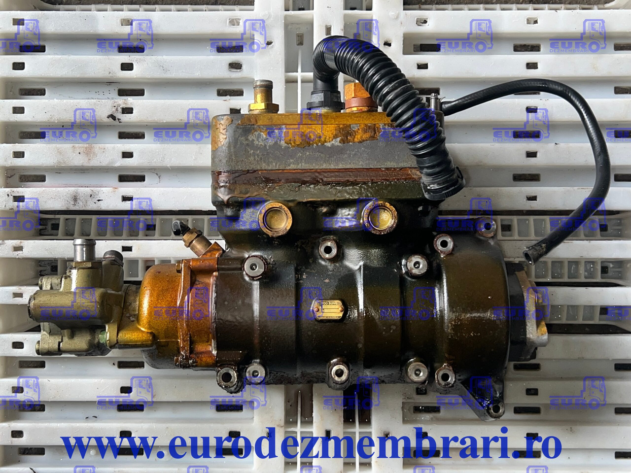 COMPRESOR AER + POMPA SERVODIRECTIE MAN TGX D3876 51.54100.7240, 81.47101.6137 - Compresseur pour Camion: photos 1 COMPRESOR AER + POMPA SERVODIRECTIE MAN TGX D3876 51.54100.7240, 81.47101.6137 - Compresseur pour Camion: photos 1