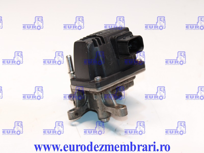 DOZATOR ADBLUE MERCEDES ACTROS MP4 A0001402339, A0001402539, A0001403439, A0001404839, A0001405239 - Catalyseur pour Camion: photos 1 DOZATOR ADBLUE MERCEDES ACTROS MP4 A0001402339, A0001402539, A0001403439, A0001404839, A0001405239 - Catalyseur pour Camion: photos 1