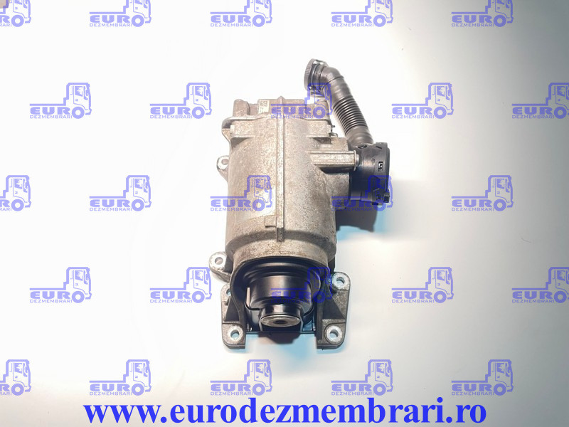 FILTRU SEPARATOR ULEI MOTOR DAF XF106 2146533, 1980618, 2115623 - Filtre à huile pour Camion: photos 1 FILTRU SEPARATOR ULEI MOTOR DAF XF106 2146533, 1980618, 2115623 - Filtre à huile pour Camion: photos 1