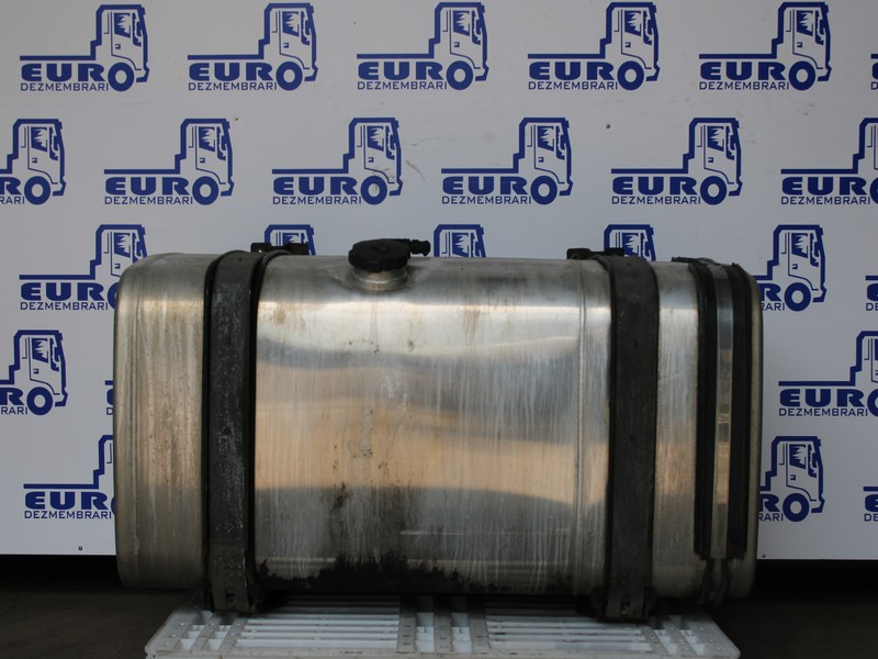 REZERVOR COMBUSTIBIL MAN TGX 500L L L=130 l=70 H=70 81.12201.5866, 81.12201.5835, 81.12201.5885 - Réservoir de carburant pour Camion: photos 1 REZERVOR COMBUSTIBIL MAN TGX 500L L L=130 l=70 H=70 81.12201.5866, 81.12201.5835, 81.12201.5885 - Réservoir de carburant pour Camion: photos 1