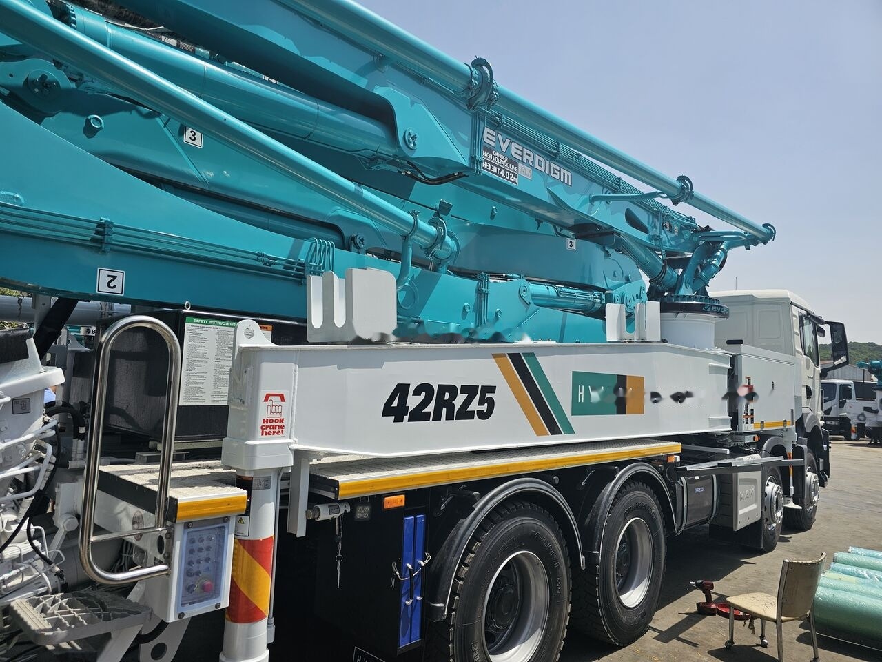 Mercedes-Benz New Everdigm ECP 42 CX 5 ECP 42 CX5 on chassis - Camion pompe: photos 4 Mercedes-Benz New Everdigm ECP 42 CX 5 ECP 42 CX5 on chassis - Camion pompe: photos 4