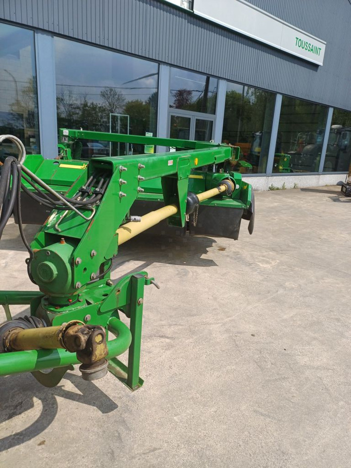 John Deere 1365 - Faucheuse: photos 4 John Deere 1365 - Faucheuse: photos 4