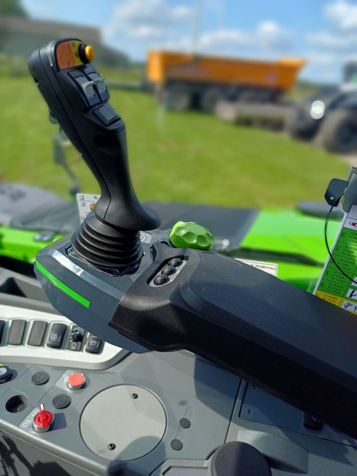 Merlo TF38.10 TT CS 136 - Chariot télescopique: photos 2 Merlo TF38.10 TT CS 136 - Chariot télescopique: photos 2