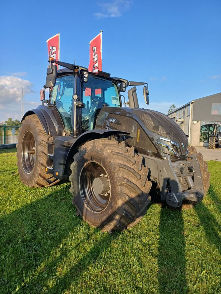 Valtra Q245 - Tracteur agricole: photos 3 Valtra Q245 - Tracteur agricole: photos 3