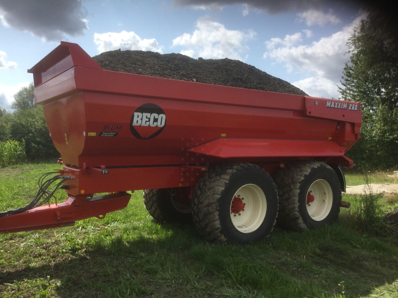 Beco Maxxim 260 - Remorque benne: photos 1 Beco Maxxim 260 - Remorque benne: photos 1