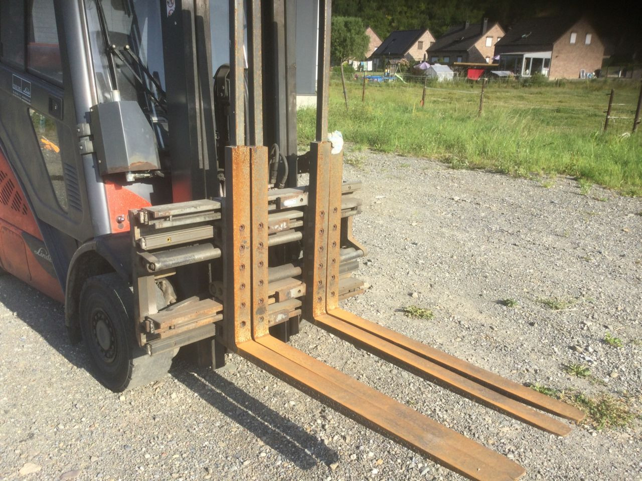 Linde H20T - Chariot élévateur à gaz: photos 4 Linde H20T - Chariot élévateur à gaz: photos 4