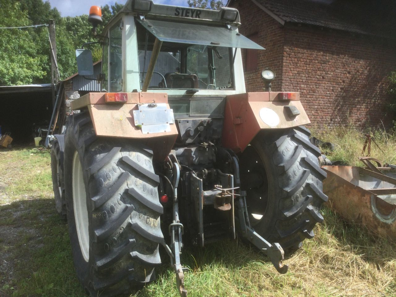 Steyr 8130 - Tracteur agricole: photos 5 Steyr 8130 - Tracteur agricole: photos 5