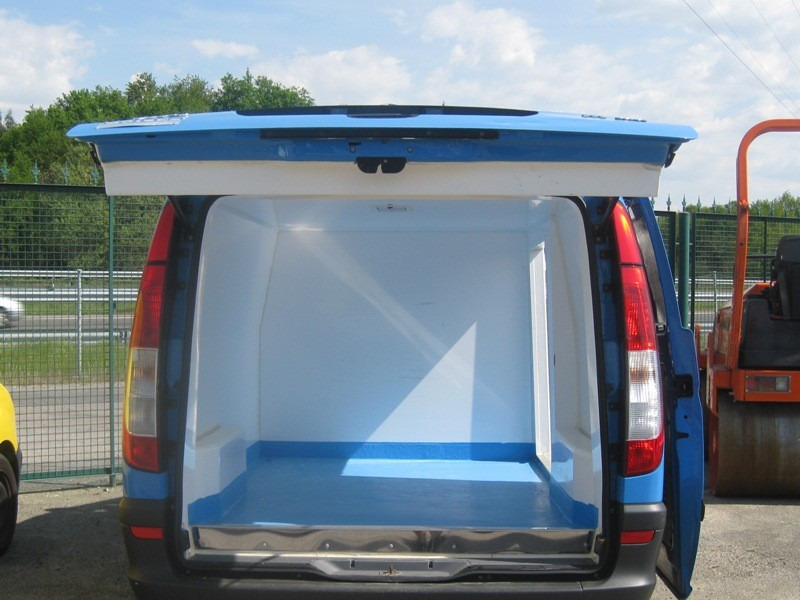 FURGONETA FRIGORIFICA MERCEDES VITO111 CDI - Utilitaire frigorifique: photos 5 FURGONETA FRIGORIFICA MERCEDES VITO111 CDI - Utilitaire frigorifique: photos 5