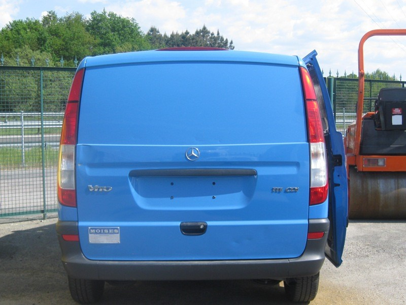 FURGONETA FRIGORIFICA MERCEDES VITO111 CDI - Utilitaire frigorifique: photos 4 FURGONETA FRIGORIFICA MERCEDES VITO111 CDI - Utilitaire frigorifique: photos 4