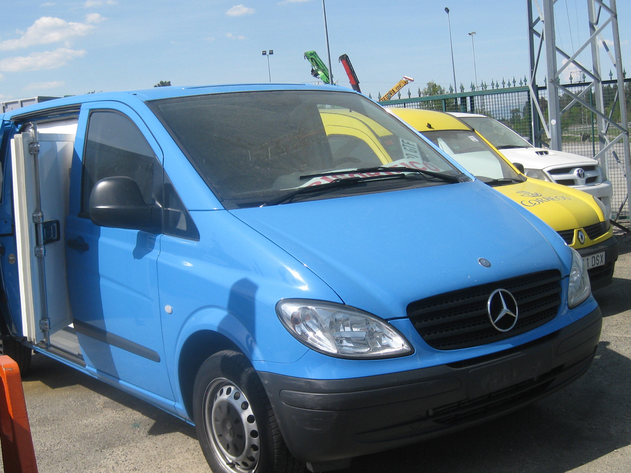 FURGONETA FRIGORIFICA MERCEDES VITO111 CDI - Utilitaire frigorifique: photos 1 FURGONETA FRIGORIFICA MERCEDES VITO111 CDI - Utilitaire frigorifique: photos 1