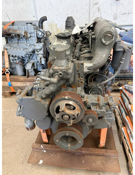 Hino EM100 overhauled - Moteur pour Engins de chantier: photos 3 Hino EM100 overhauled - Moteur pour Engins de chantier: photos 3