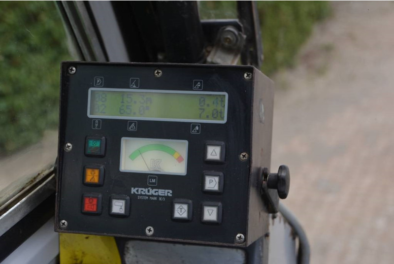 Grue sur chenilles Kobelco BM 500: photos 10