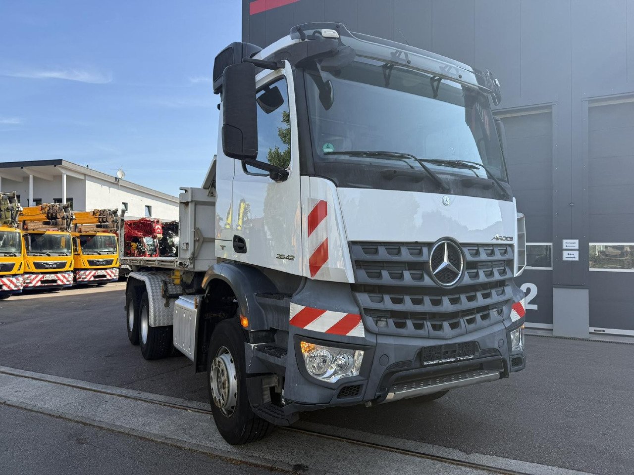 Mercedes Benz Mercedes-Benz Arocs 2642 K 6x4 | Meiller Kipper - Camion benne: photos 2 Mercedes Benz Mercedes-Benz Arocs 2642 K 6x4 | Meiller Kipper - Camion benne: photos 2