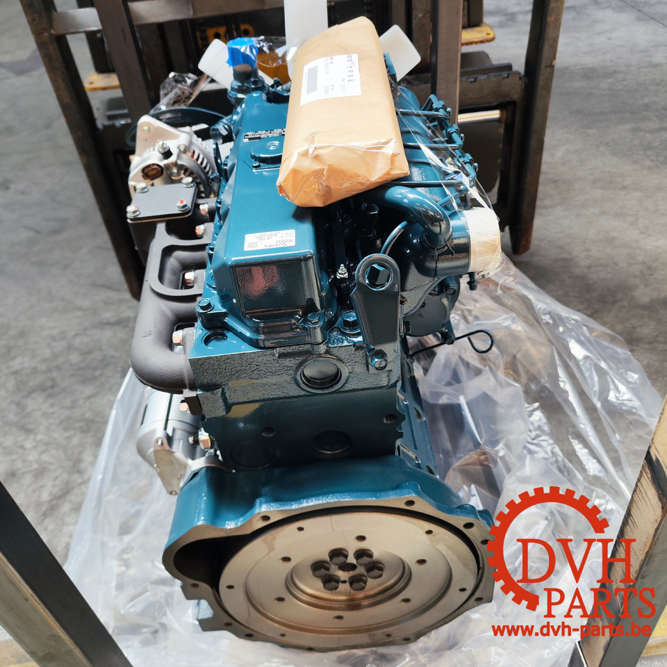 KUBOTA V2203 - Moteur pour Engins de chantier: photos 2 KUBOTA V2203 - Moteur pour Engins de chantier: photos 2