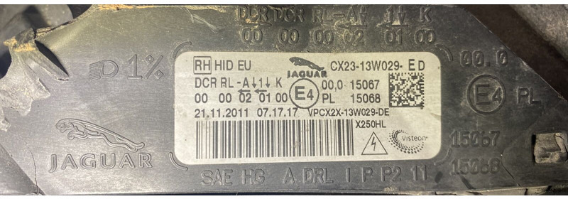 Jaguar XF250 - Feu arrière: photos 3 Jaguar XF250 - Feu arrière: photos 3