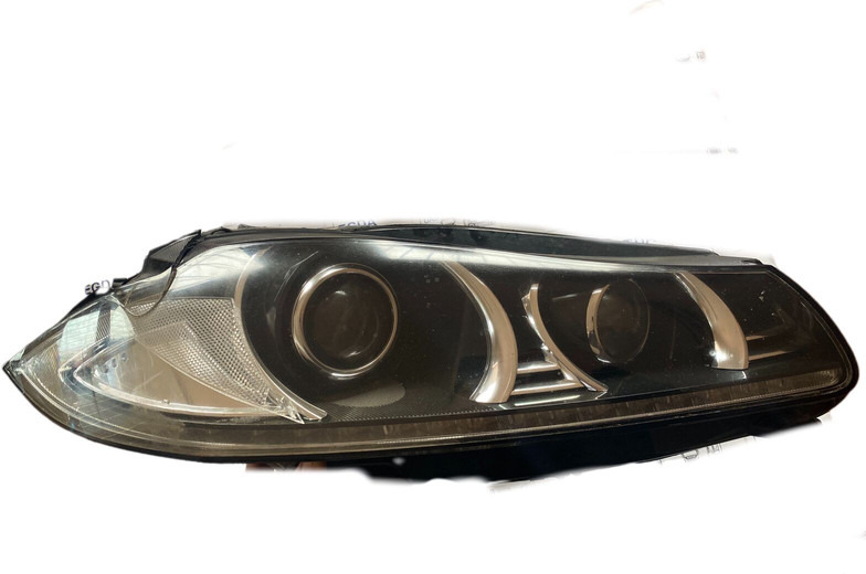 Jaguar XF250 - Feu arrière: photos 1 Jaguar XF250 - Feu arrière: photos 1