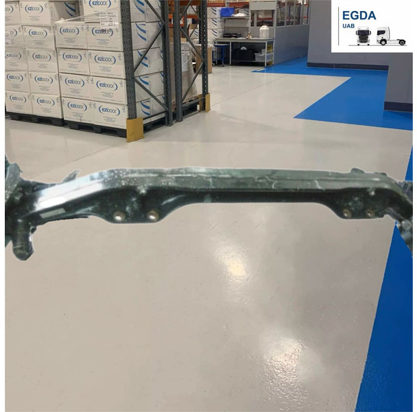 MAN - Suspension: photos 1 MAN - Suspension: photos 1