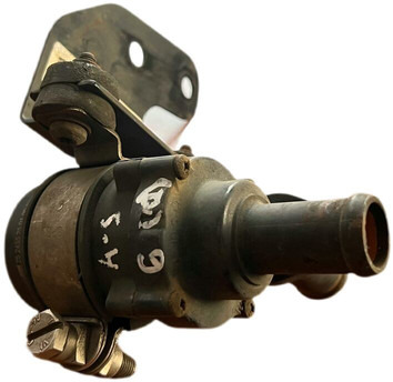 Mercedes-Benz - Pompe à liquide de refroidissement: photos 2 Mercedes-Benz - Pompe à liquide de refroidissement: photos 2