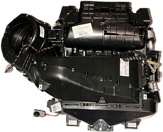 Volvo Aero - Pièce de climatisation: photos 3 Volvo Aero - Pièce de climatisation: photos 3