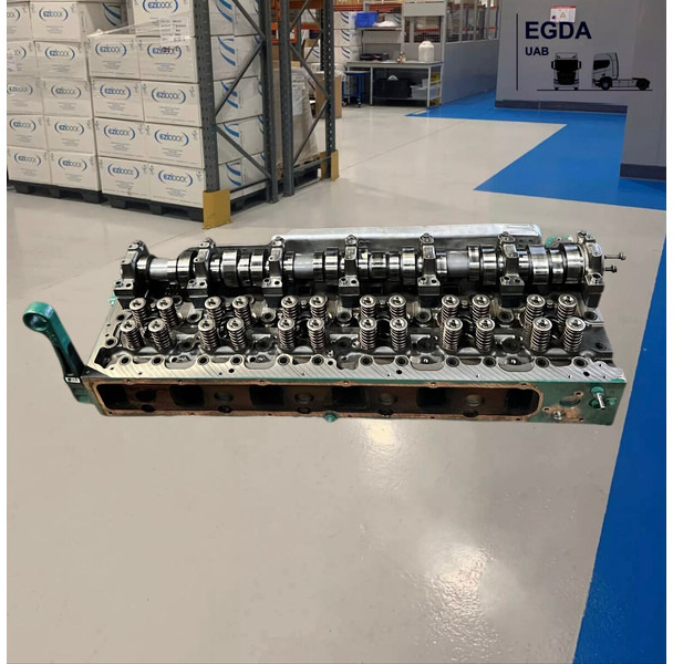 Volvo Cylinder head - Moteur: photos 2 Volvo Cylinder head - Moteur: photos 2