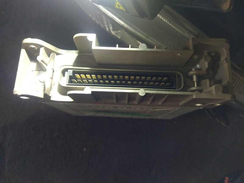 Wabco 4460040540 ABS/ASR - Bloc de gestion: photos 2 Wabco 4460040540 ABS/ASR - Bloc de gestion: photos 2