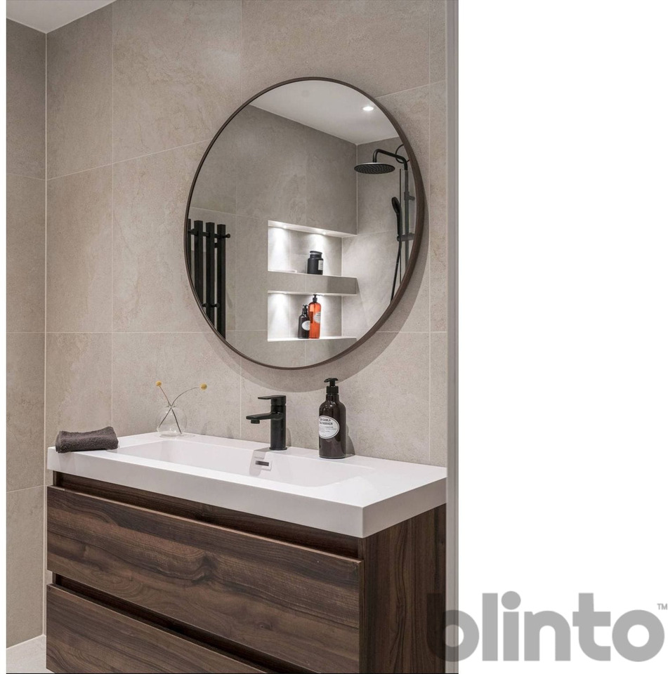 200 m2 - 600x600 - Matériel de chantier: photos 5 200 m2 - 600x600 - Matériel de chantier: photos 5