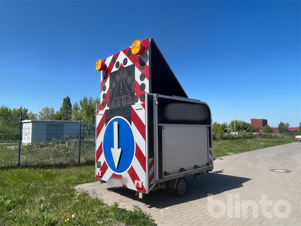 2015 Verkehrs-Leitanhänger CH.PIKOS - Matériel de chantier, Remorque: photos 2 2015 Verkehrs-Leitanhänger CH.PIKOS - Matériel de chantier, Remorque: photos 2