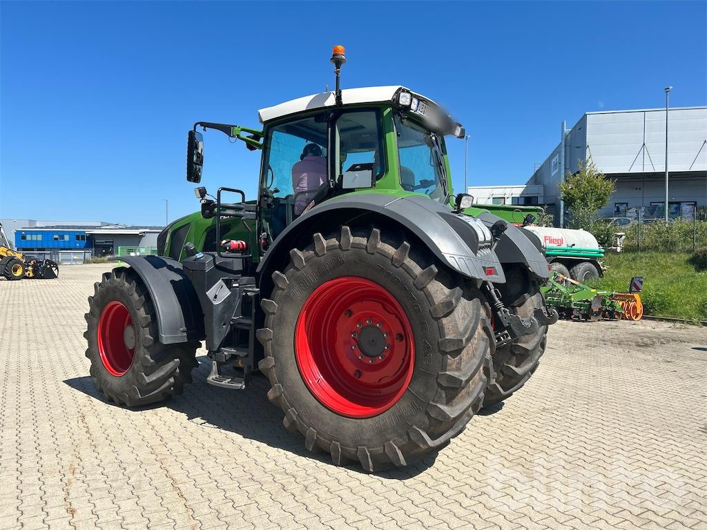 828 Vario Profi Plus - Tracteur agricole: photos 3 828 Vario Profi Plus - Tracteur agricole: photos 3